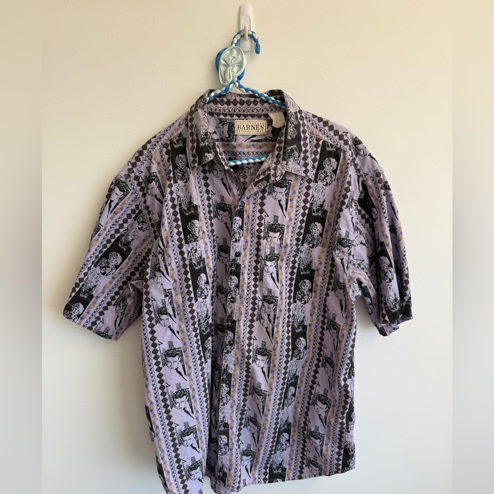 Vintage button down shirt
James Dean & Marilyn Monroe 
XL